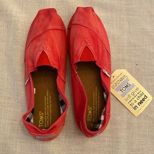 NWT Red Canvas Toms Shoes